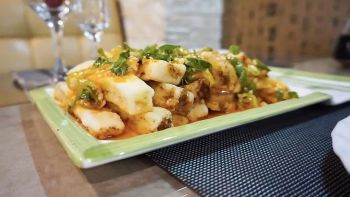 Салат из баклажан жареных с чесноком и кинзой (23)