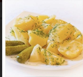 Картофель отварной с зеленью и маслом