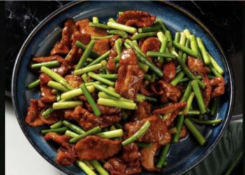 Побеги чеснока с говядиной (67)