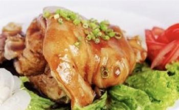 Рулька жареная в соусе (86)